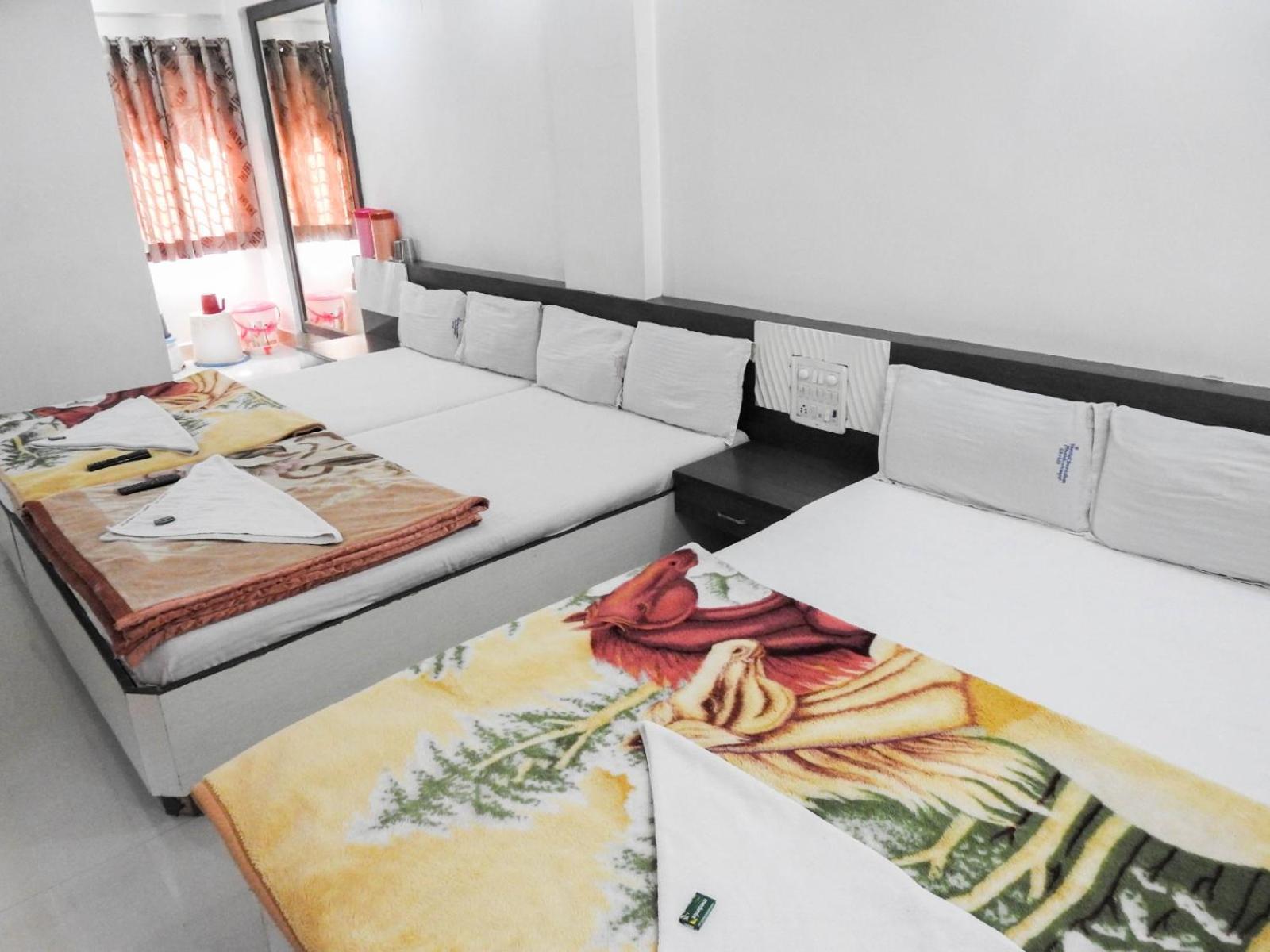 Hotel Shri Sai Darshan Shirdi Exterior foto
